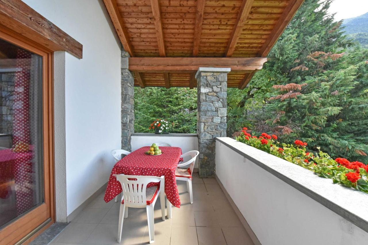 Bed and Breakfast La Casa Della Guida Pontey Exterior foto