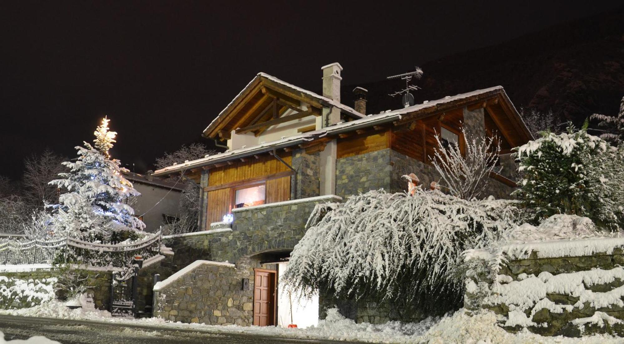 Bed and Breakfast La Casa Della Guida Pontey Exterior foto